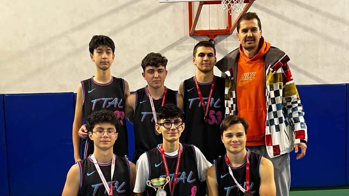 Sultanbeyli İlçesinde düzenlenen Liseler arası Genç Erkek 3 × 3 Basketbol Takımı 3. Olarak, İstanbul il'inde düzenlenecek olan Final Müsabakalarına katılmaya hak kazanmıştır.